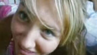 Брюнетка български секс видеоклипове блудница жена в чорапи се заснема от съпруга си, докато свиква от BBC